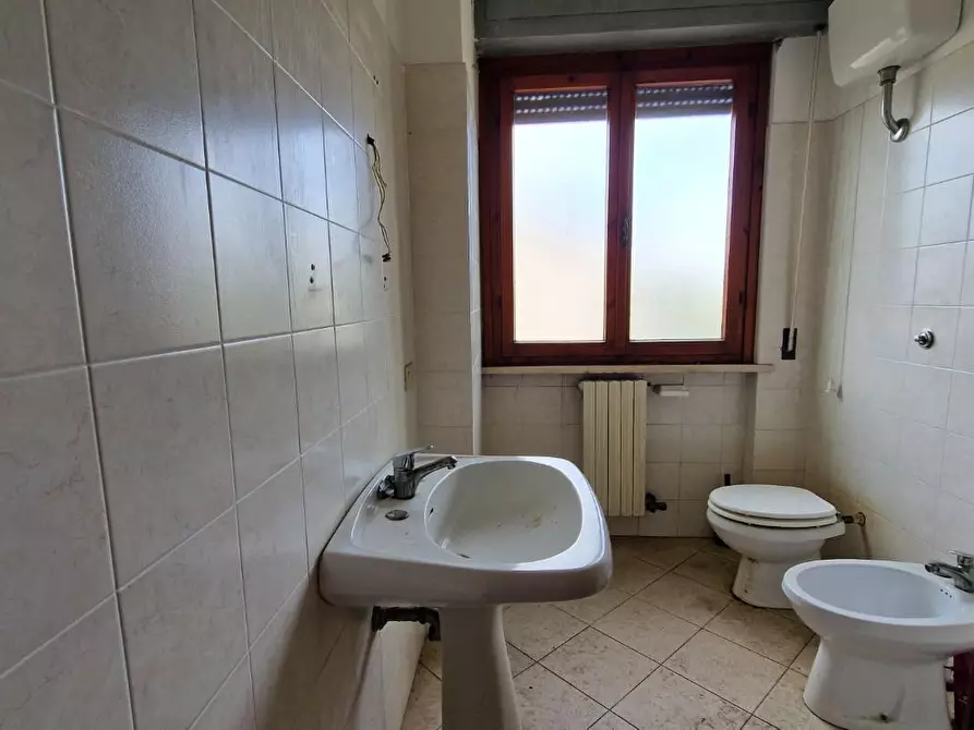 Immagine 16 di Appartamento in vendita  a Pisa