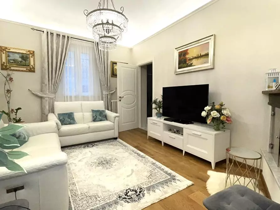 Immagine 4 di Immobile di prestigio in vendita  a Calci