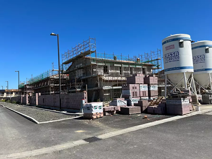 Immagine 4 di Casa bifamiliare in vendita  a Calcinaia