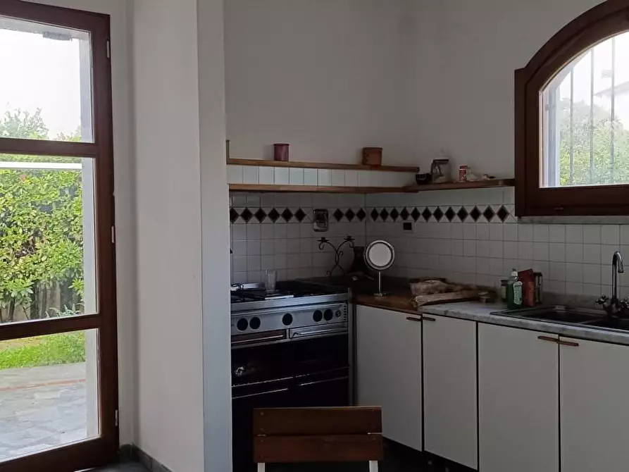 Immagine 23 di Casa semindipendente in vendita  a Castelnuovo Magra