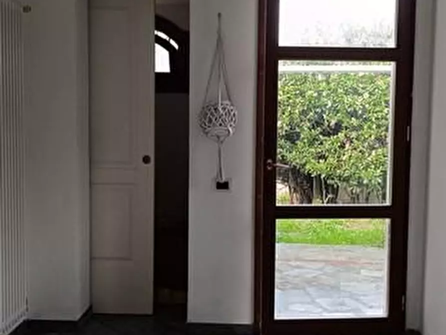 Immagine 25 di Casa semindipendente in vendita  a Castelnuovo Magra