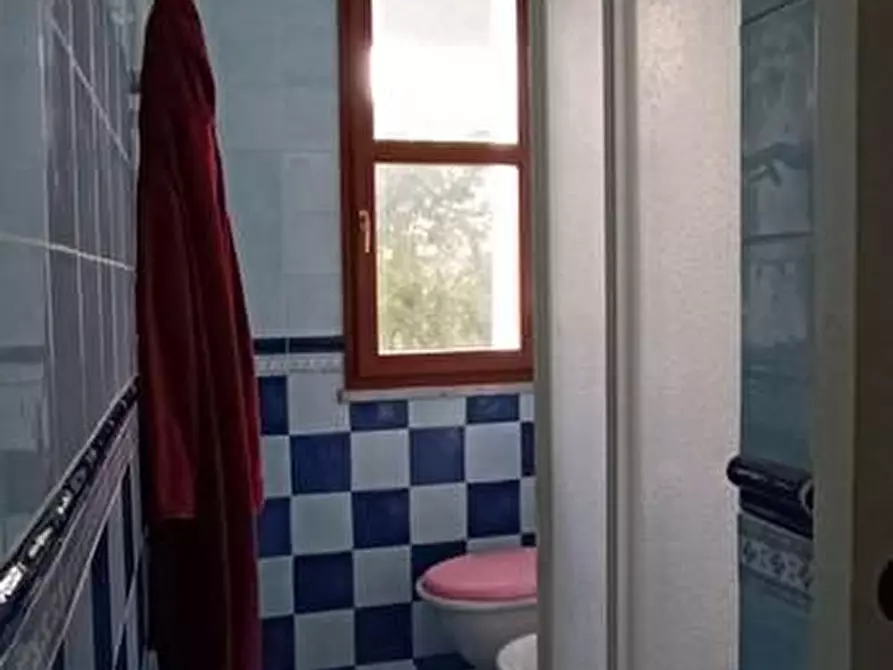 Immagine 30 di Casa semindipendente in vendita  a Castelnuovo Magra