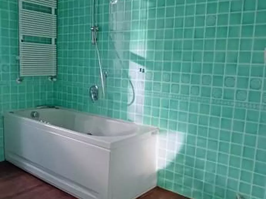 Immagine 34 di Casa semindipendente in vendita  a Castelnuovo Magra