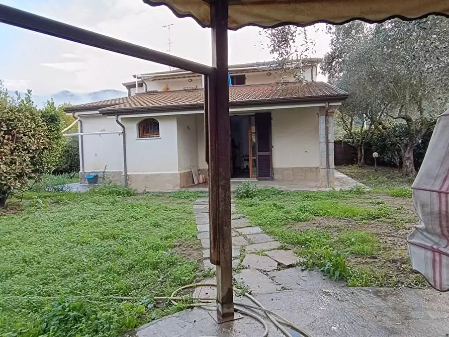 Immagine 39 di Casa semindipendente in vendita  a Castelnuovo Magra