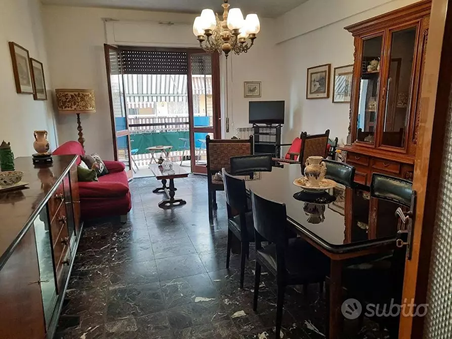 Immagine 2 di Appartamento in affitto  a Carrara