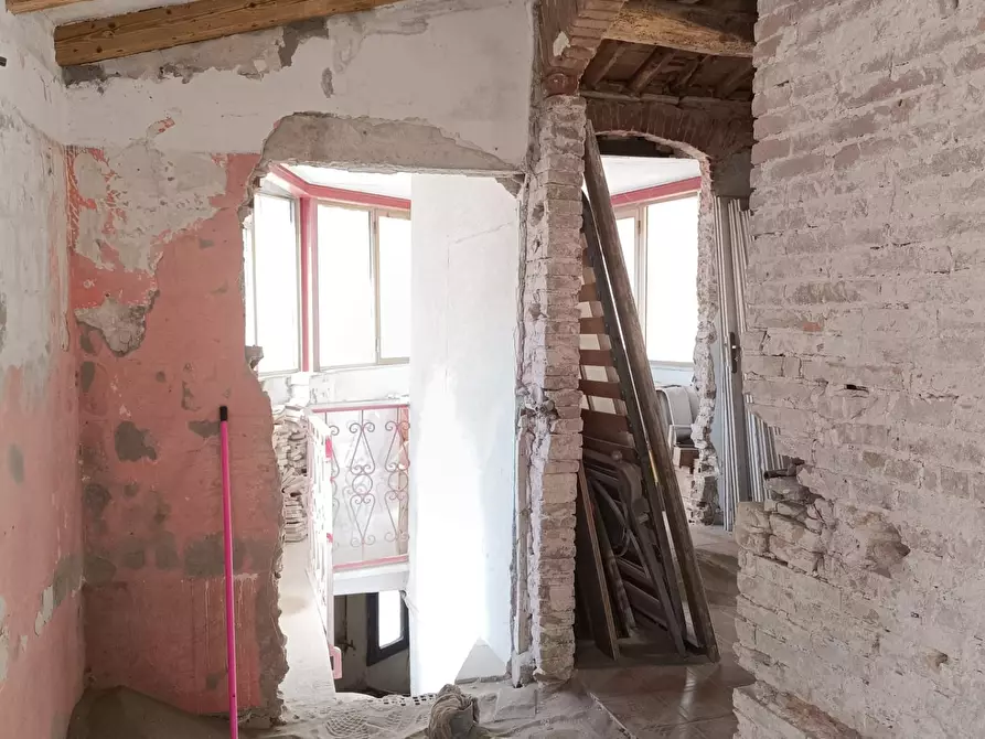 Immagine 6 di Casa semindipendente in vendita  a Carrara