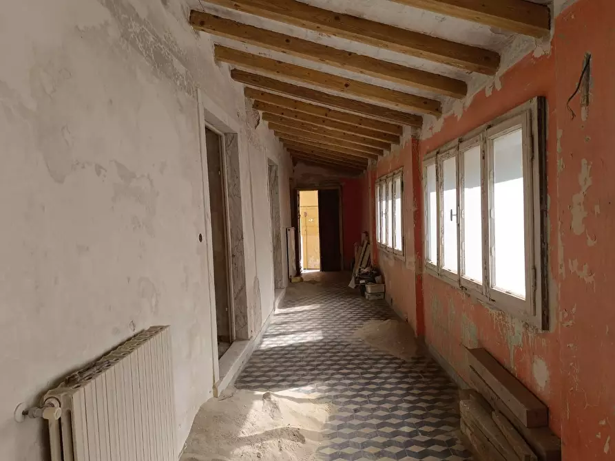 Immagine 7 di Casa semindipendente in vendita  a Carrara