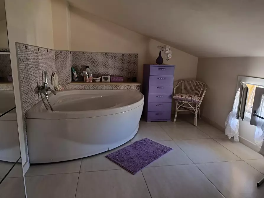 Immagine 30 di Terratetto in vendita  a Castelnuovo Magra