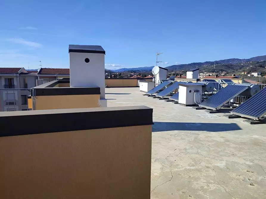 Immagine 11 di Appartamento in vendita  a Castelnuovo Magra