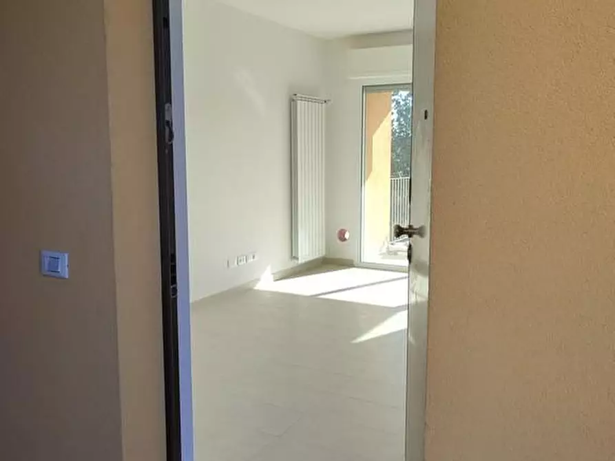 Immagine 14 di Appartamento in vendita  a Castelnuovo Magra