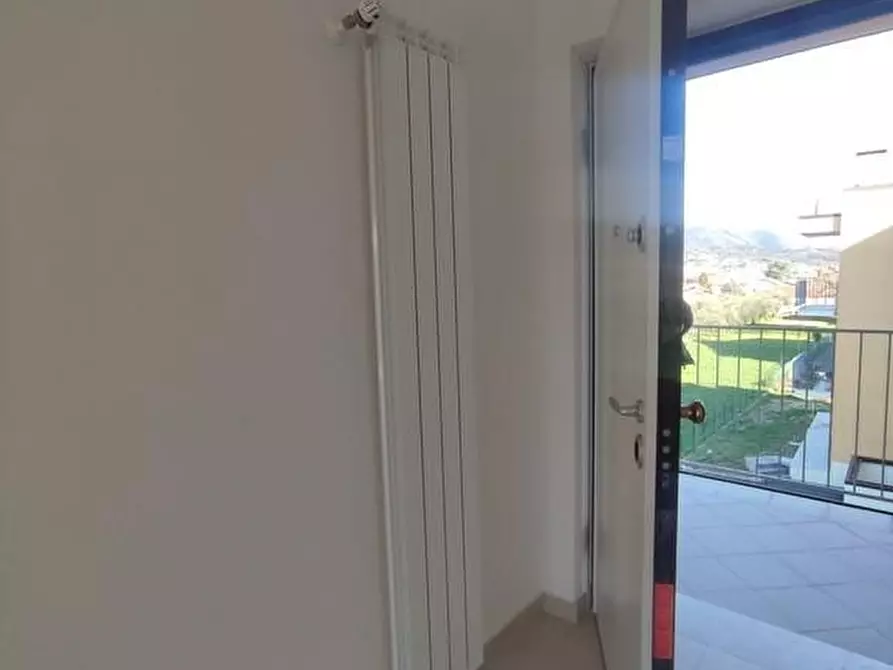 Immagine 31 di Appartamento in vendita  a Castelnuovo Magra