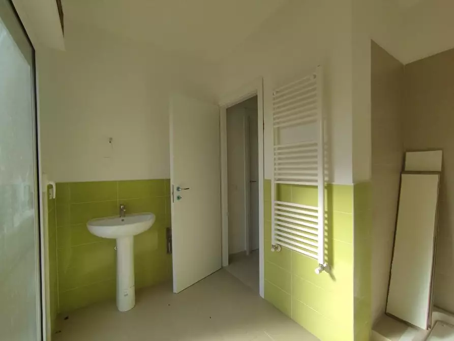 Immagine 36 di Appartamento in vendita  a Castelnuovo Magra