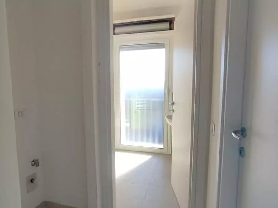 Immagine 38 di Appartamento in vendita  a Castelnuovo Magra