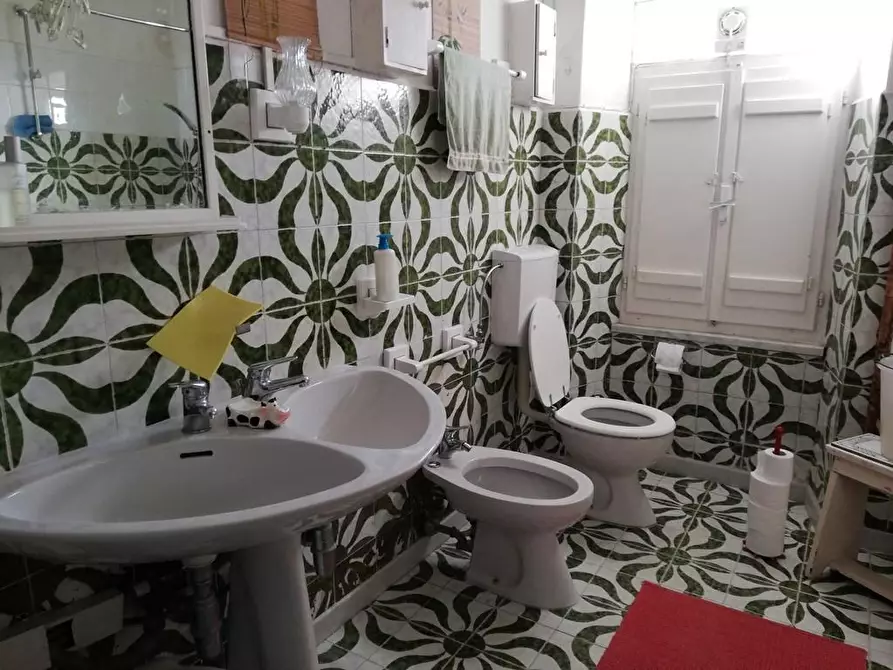 Immagine 52 di Casa indipendente in vendita  a Ortonovo