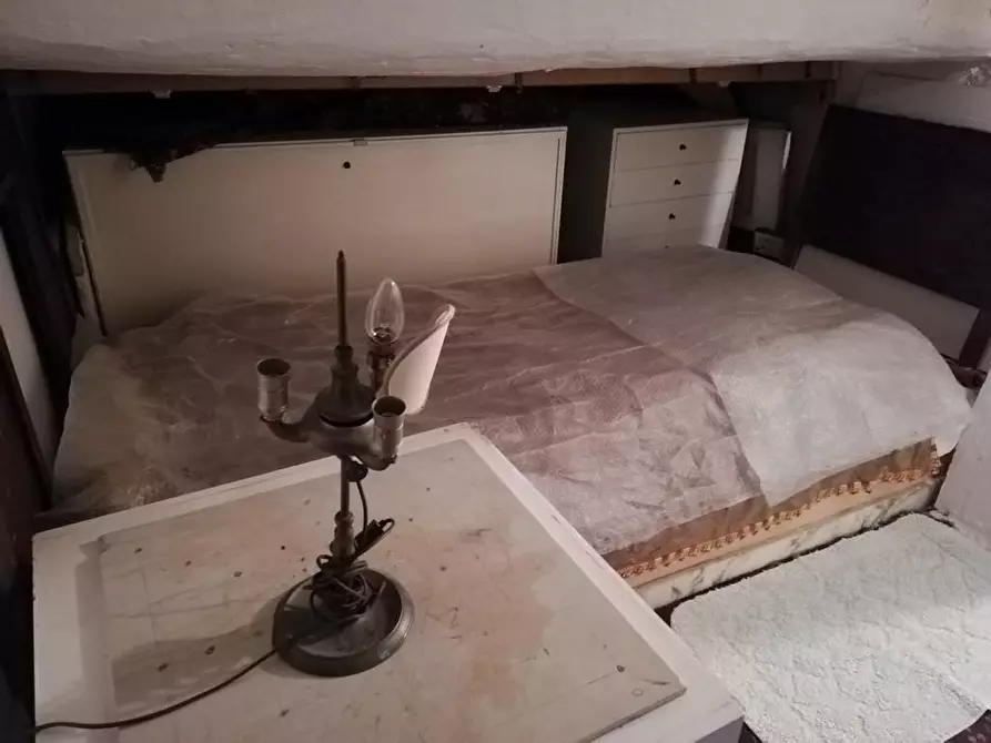 Immagine 43 di Casa indipendente in vendita  a Ortonovo