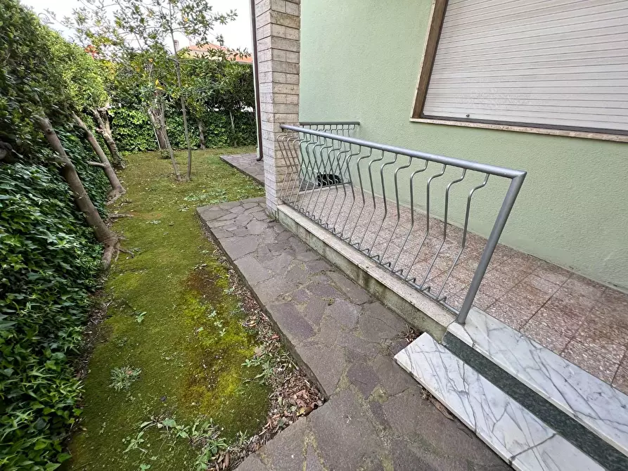 Immagine 26 di Villa in vendita  a Bibbona