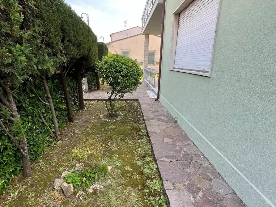 Immagine 27 di Villa in vendita  a Bibbona