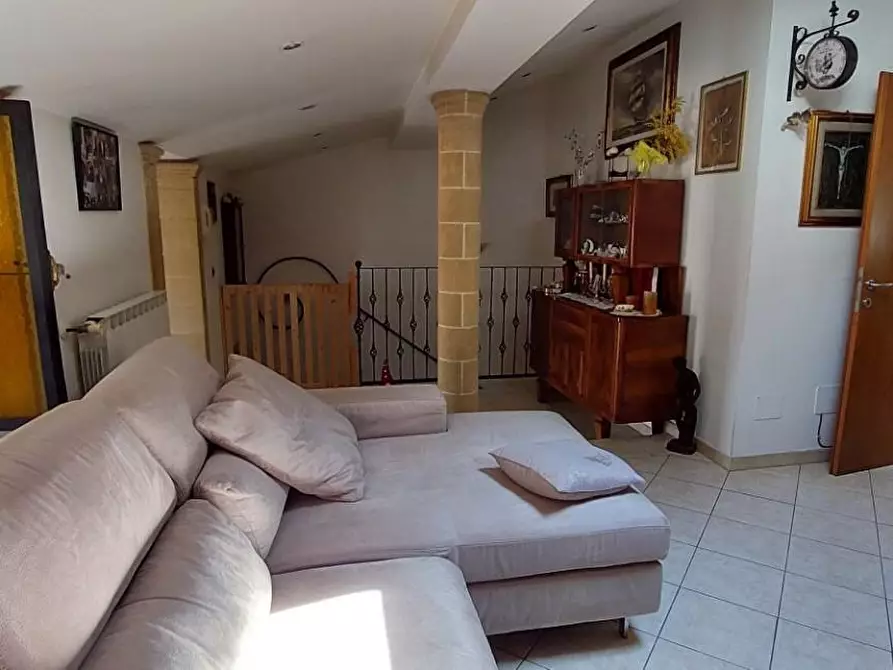 Immagine 59 di Villa in vendita  a Viareggio