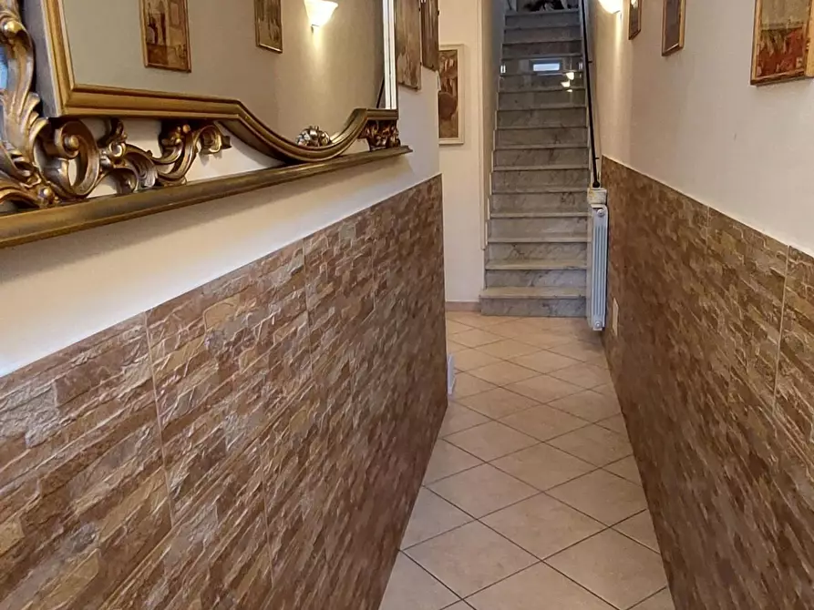 Immagine 47 di Villa in vendita  a Viareggio