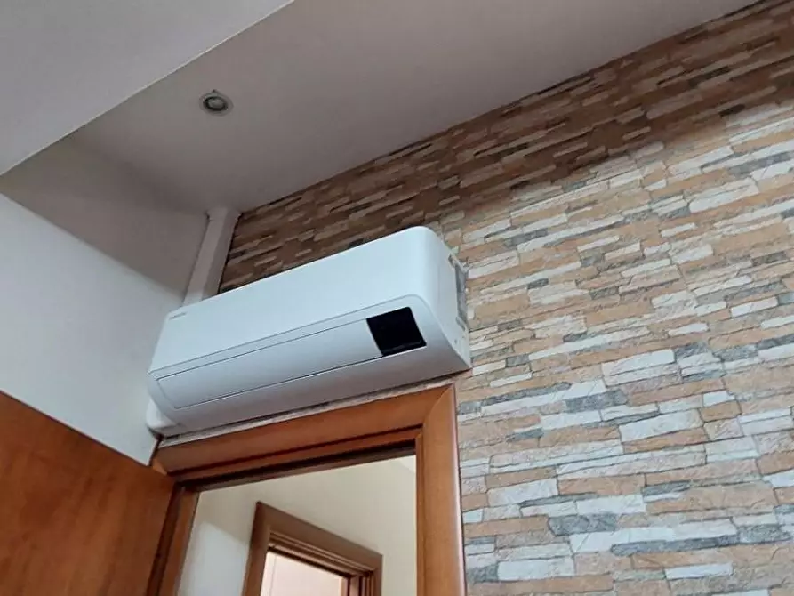 Immagine 61 di Villa in vendita  a Viareggio