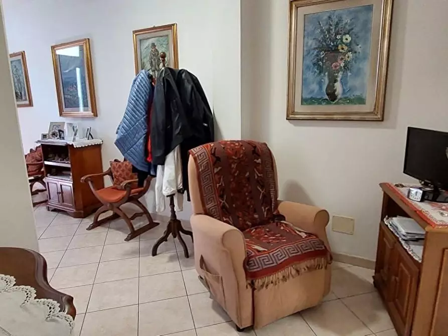 Immagine 6 di Villa in vendita  a Viareggio