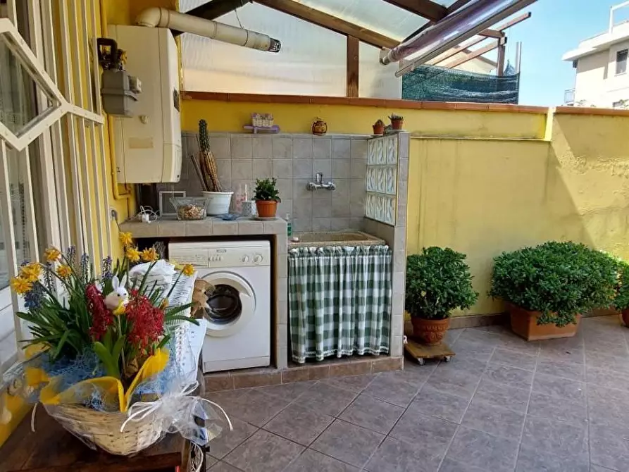 Immagine 34 di Villa in vendita  a Viareggio