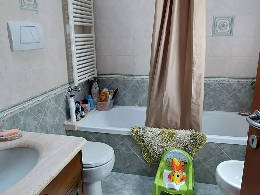 Immagine 87 di Villa in vendita  a Viareggio