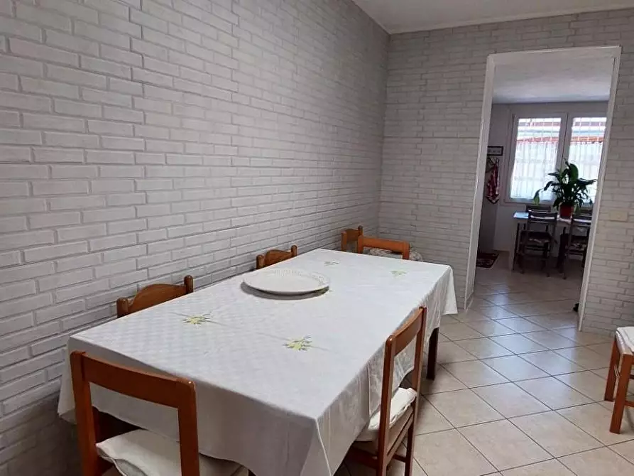 Immagine 8 di Villa in vendita  a Viareggio