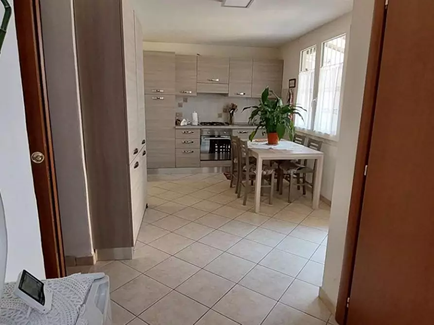 Immagine 12 di Villa in vendita  a Viareggio