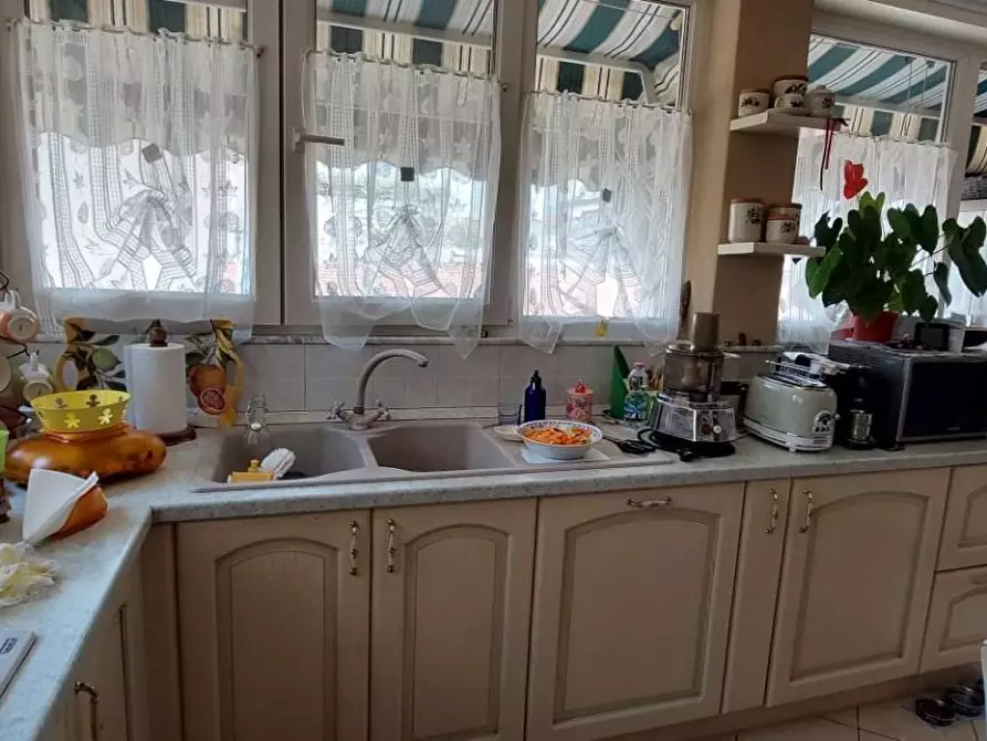 Immagine 65 di Villa in vendita  a Viareggio