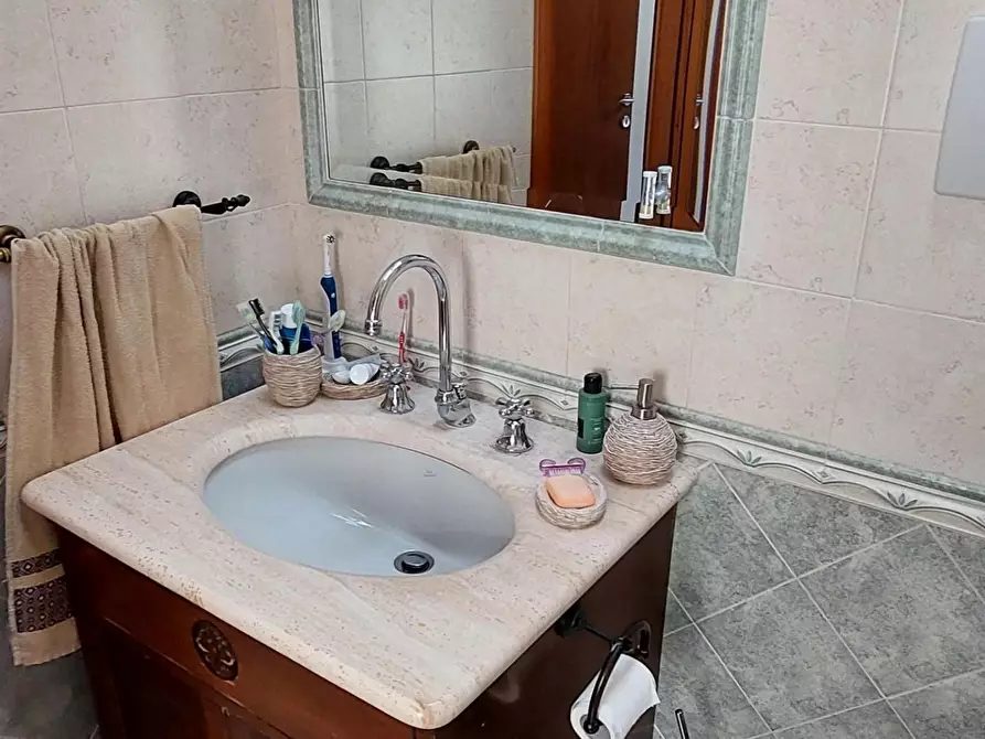 Immagine 86 di Villa in vendita  a Viareggio