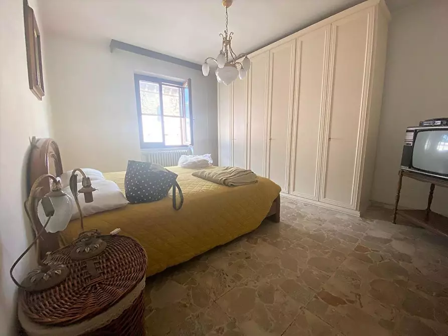 Immagine 7 di Appartamento in vendita  a Massa