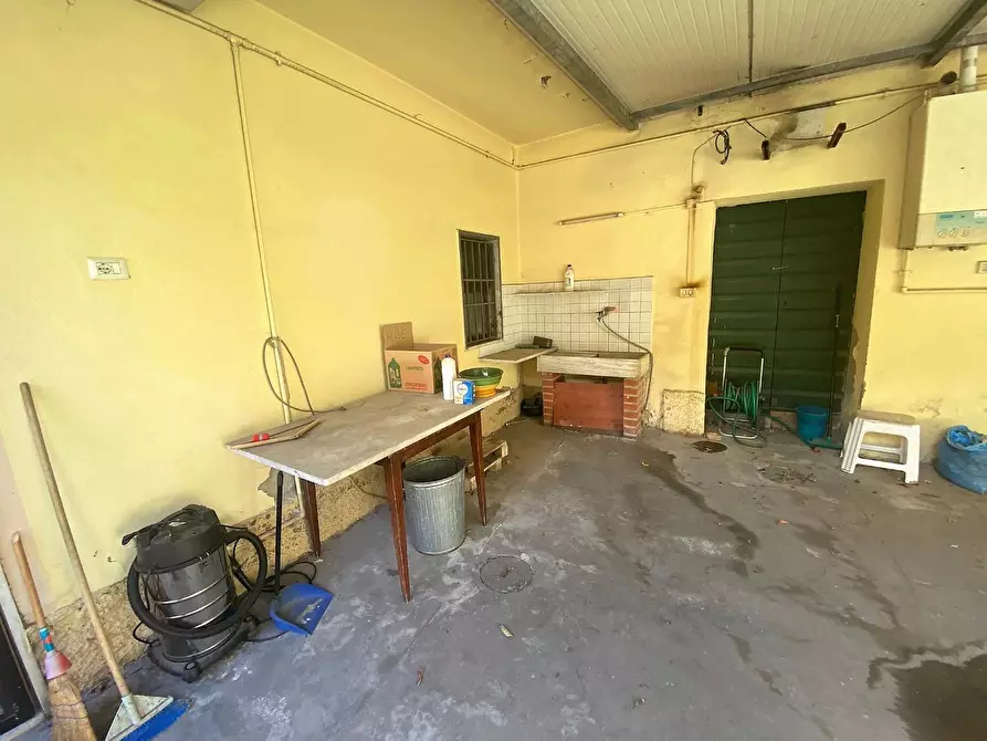 Immagine 23 di Appartamento in vendita  a Massa