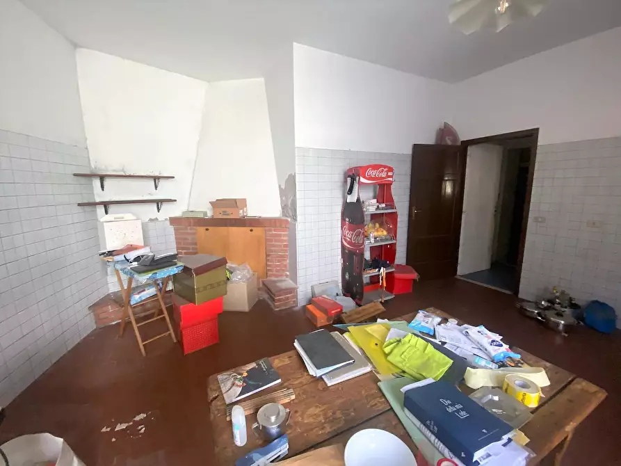 Immagine 21 di Appartamento in vendita  a Massa