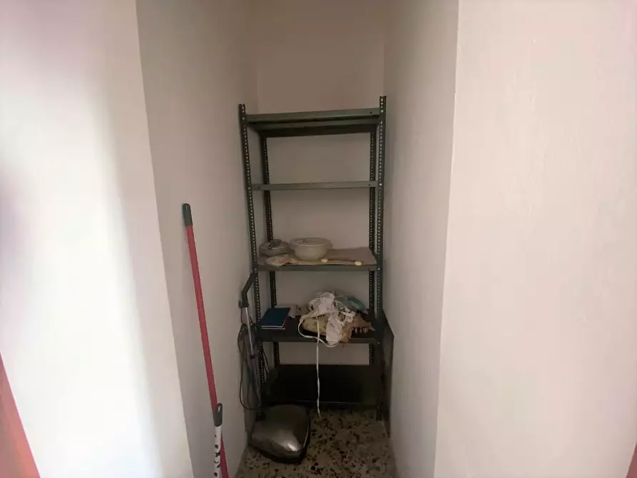 Immagine 18 di Appartamento in vendita  a Massa