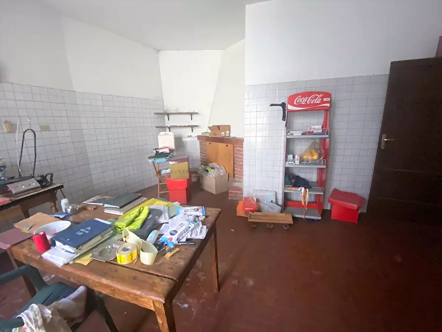 Immagine 20 di Appartamento in vendita  a Massa