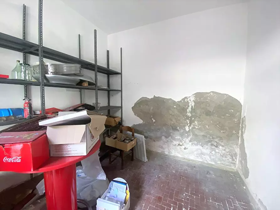 Immagine 25 di Appartamento in vendita  a Massa