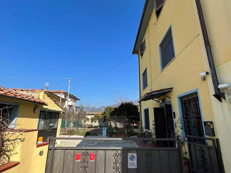 Immagine 33 di Terratetto in vendita  a San Giuliano Terme