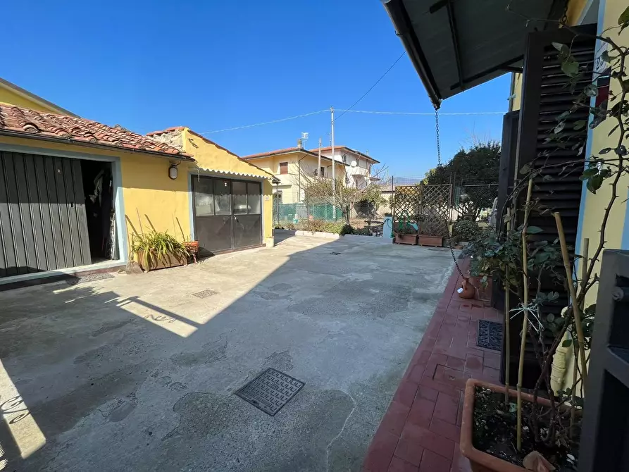 Immagine 29 di Terratetto in vendita  a San Giuliano Terme