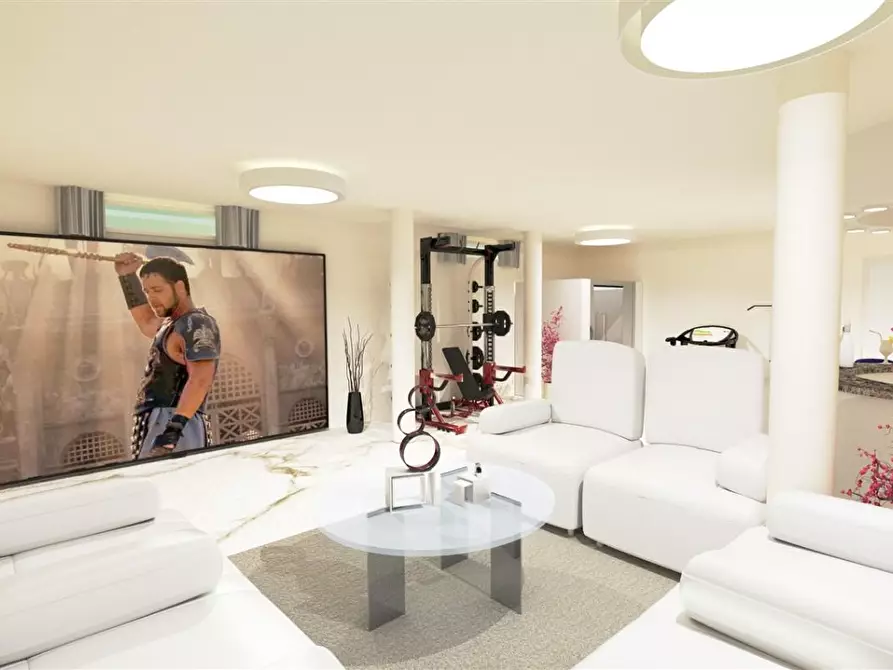 Immagine 6 di Villa in vendita  a Montignoso