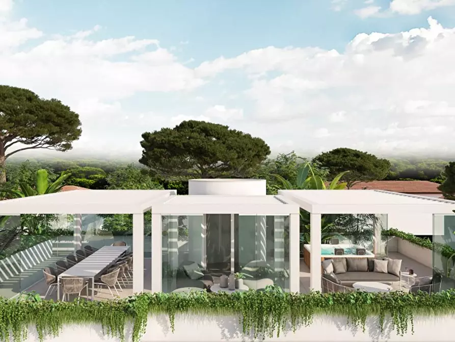 Immagine 3 di Villa in vendita  a Montignoso