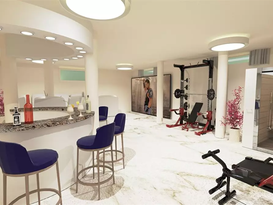 Immagine 5 di Villa in vendita  a Montignoso