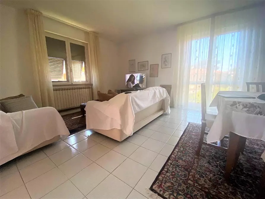 Immagine 4 di Casa bifamiliare in vendita  a Massa