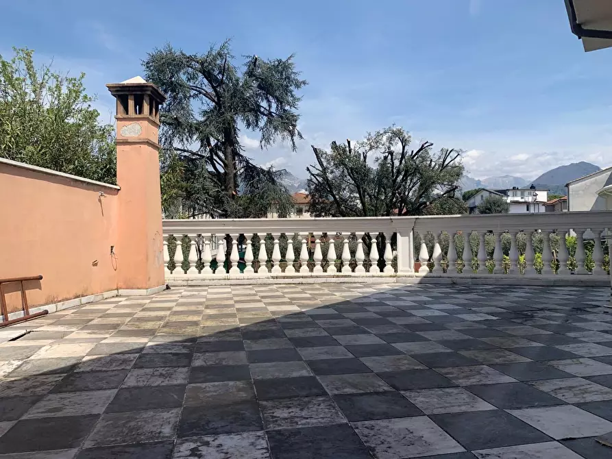 Immagine 25 di Porzione di casa in vendita  a Carrara