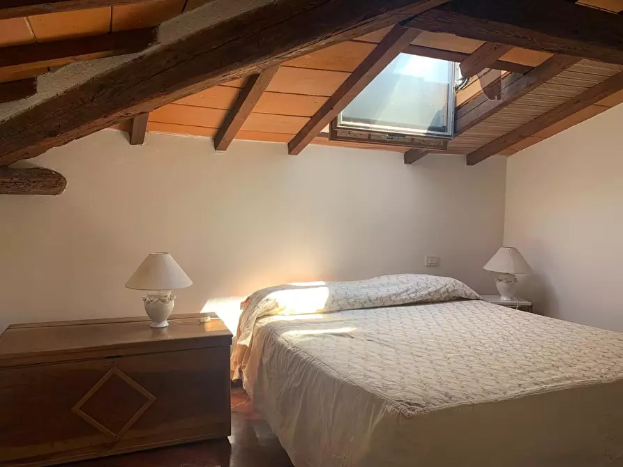 Immagine 27 di Porzione di casa in vendita  a Carrara