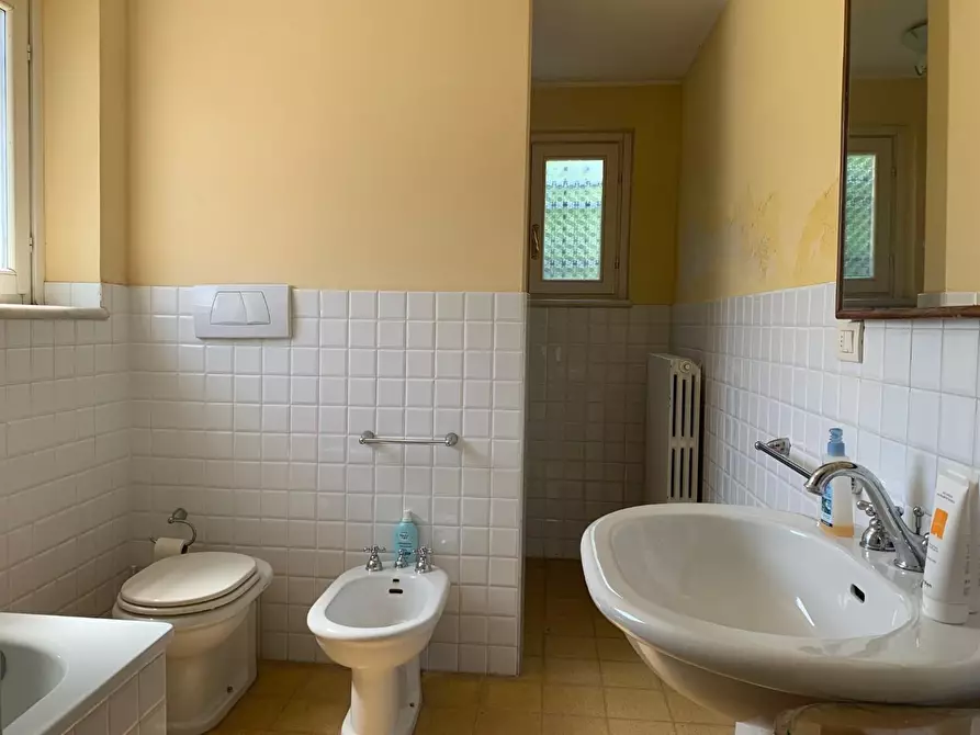 Immagine 14 di Porzione di casa in vendita  a Carrara