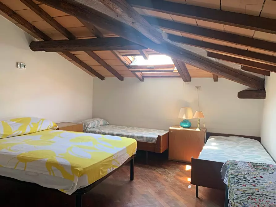 Immagine 26 di Porzione di casa in vendita  a Carrara