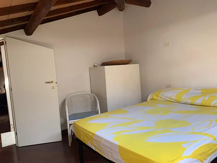 Immagine 40 di Porzione di casa in vendita  a Carrara
