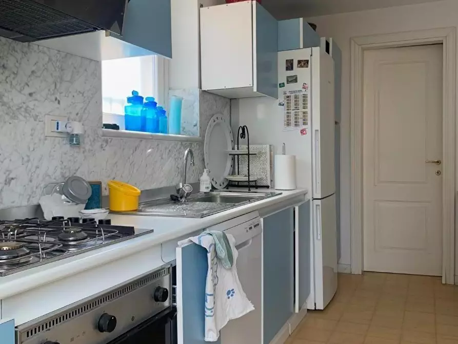 Immagine 35 di Porzione di casa in vendita  a Carrara