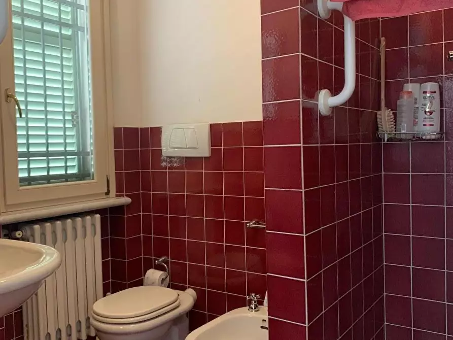 Immagine 18 di Porzione di casa in vendita  a Carrara